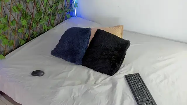 tatianasquirthot online show from 17, 4, 2026