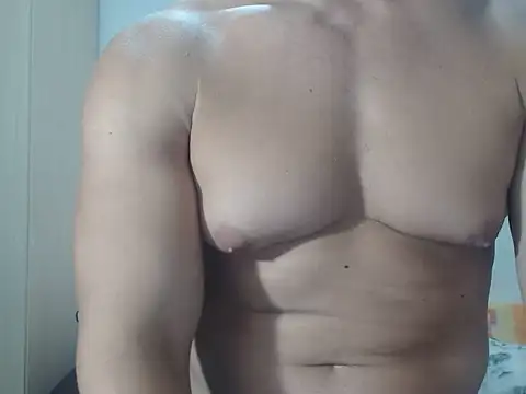 BlondEagleMuscle online show from 13, 7, 2026