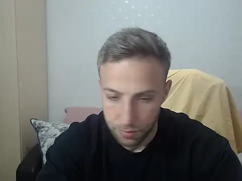 BlondEagleMuscle online show from 18, 3, 2026