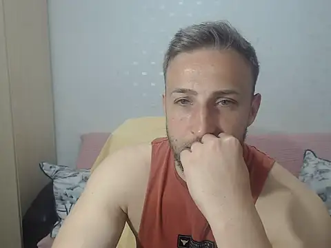 Snapshot of BlondEagleMuscle chatting on 25, 5, 2026 BlondEagleMuscle online show from 25, 5, 2026