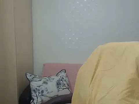 Snapshot of BlondEagleMuscle chatting on 22, 5, 2026 BlondEagleMuscle online show from 22, 5, 2026