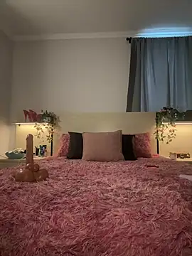 NikkiRylie online show from 24, 6, 2026