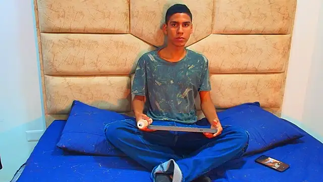 darkknight xx online show from 7, 3, 2026