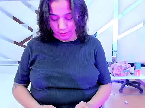 Sophia RousX online show from 4, 6, 2026