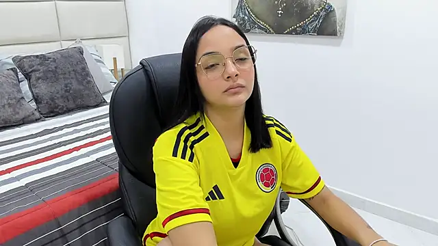 Chloelarsons online show from 17, 6, 2026