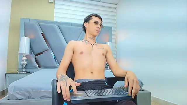 HENRY GREEN2 online show from 30, 3, 2026