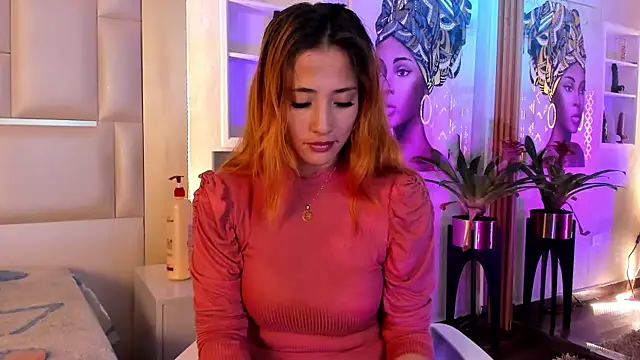 ZoeTaylorl online show from 18, 4, 2026