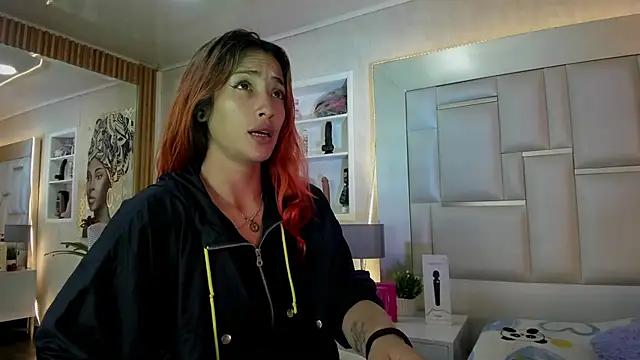 ZoeTaylorl online show from 16, 5, 2026