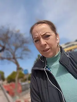 ManuelaX online show from 1, 3, 2026