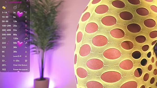 SoyJuliana 19 online show from 19, 4, 2026