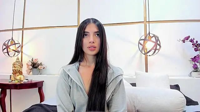 Snapshot of Cynthia1Fox chatting on 26, 5, 2026 Cynthia1Fox online show from 26, 5, 2026