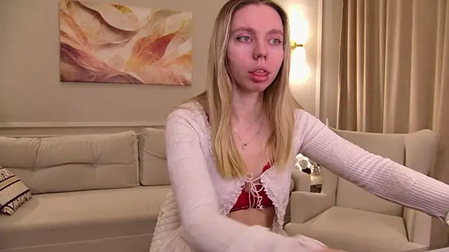 TessaAdorablee online show from 13, 4, 2026