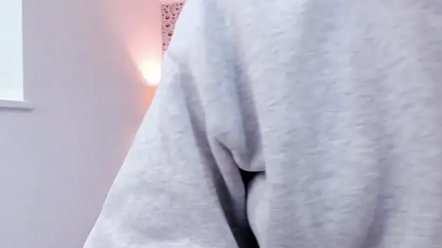JosephineRows online show from 17, 4, 2026