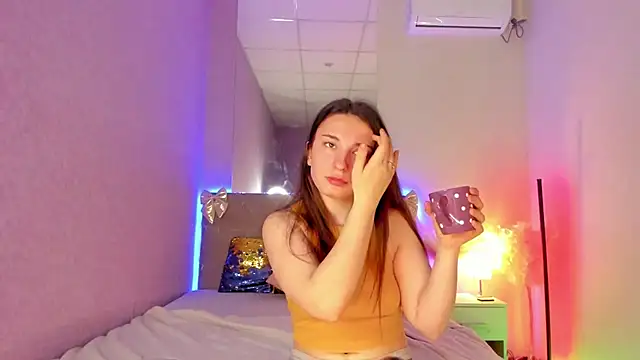 JosephineRows online show from 17, 3, 2026