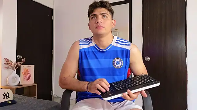 MrAdonis  online show from 28, 3, 2026