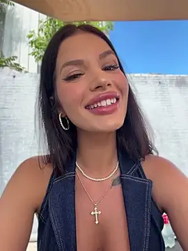 RaniaSnow online show from 10, 5, 2026