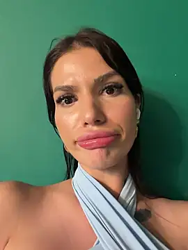 RaniaSnow online show from 4, 4, 2026