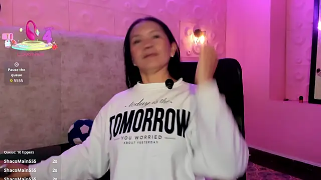 Chloe16  online show from 18, 5, 2026