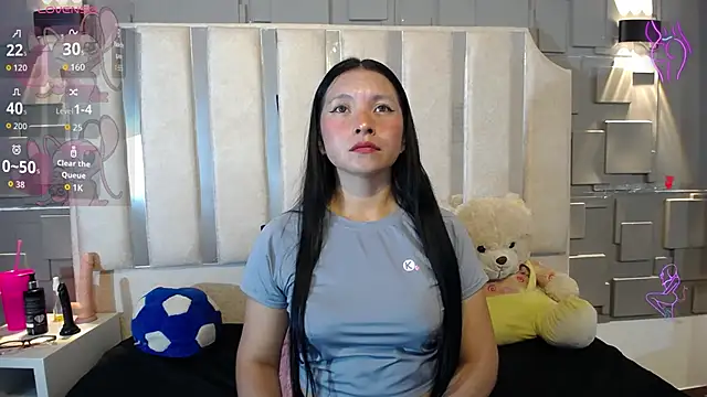 Chloe16  online show from 4, 4, 2026