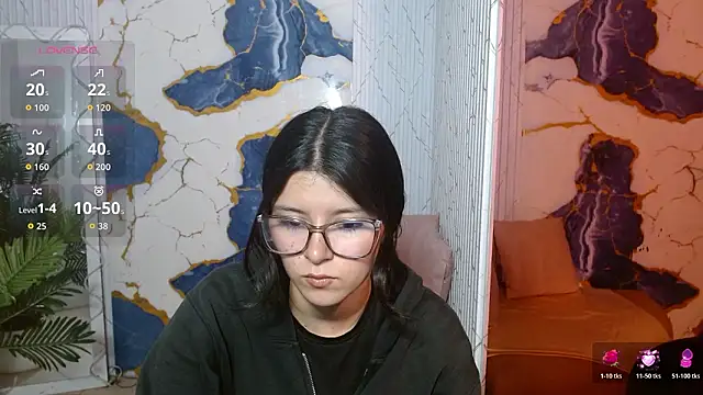 Snapshot of Emy_Tay chatting on 8, 3, 2026 Emy Tay online show from 8, 3, 2026