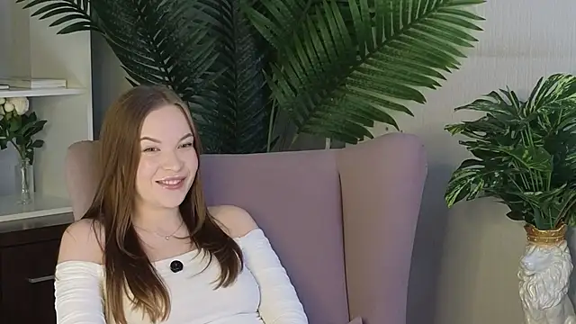 YvonneStrause online show from 8, 3, 2026