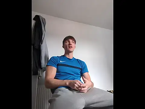 HornyKing2969 online show from 10, 4, 2026