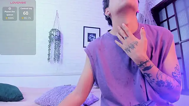 dalhia and hades online show from 19, 7, 2026