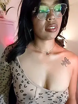 Snapshot of nathyjonees chatting on 17, 6, 2026 nathyjonees online show from 17, 6, 2026