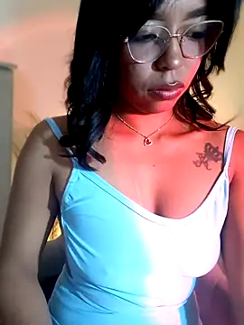 nathyjonees online show from 28, 5, 2026