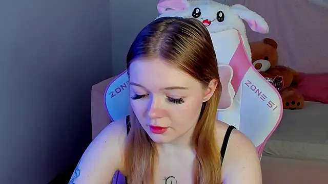 Snapshot of ElinaVale chatting on 27, 5, 2026 ElinaVale online show from 27, 5, 2026