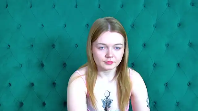 Snapshot of ElinaVale chatting on 22, 5, 2026 ElinaVale online show from 22, 5, 2026