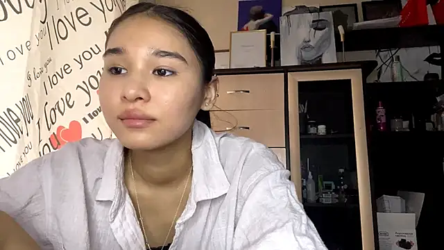 CatherineForbes online show from 5, 4, 2026