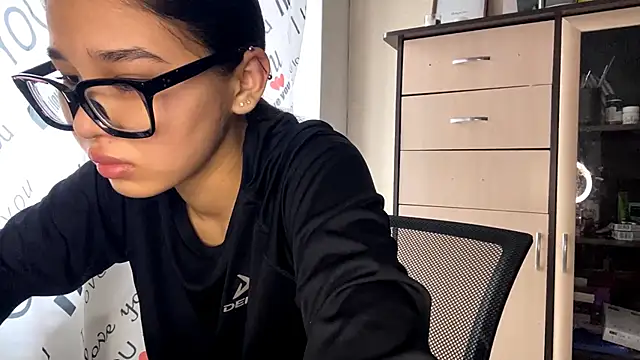 CatherineForbes online show from 27, 3, 2026