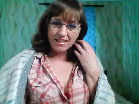 Alisaprice077 online show from 4, 4, 2026