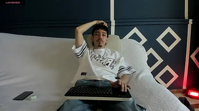 finn jackson online show from 14, 3, 2026