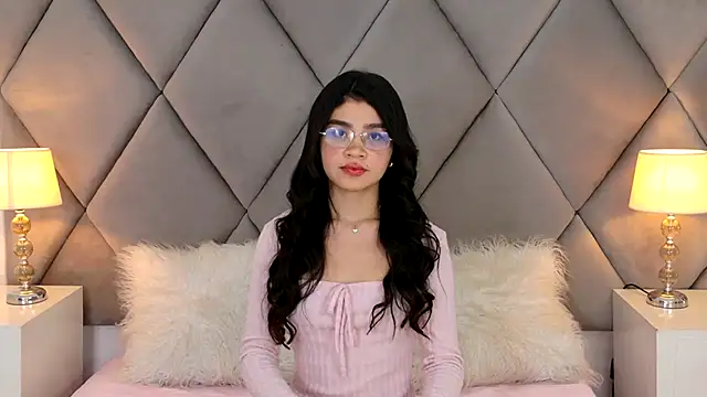 OliviaDiaz online show from 27, 5, 2026