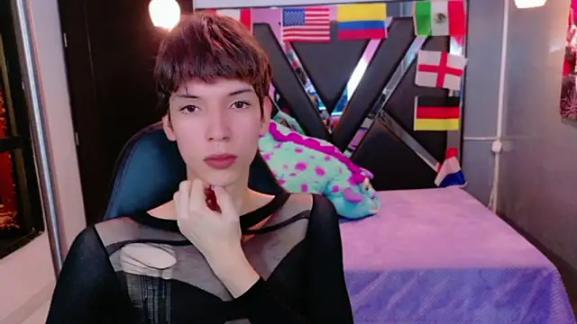 Stefany PiInk online show from 17, 6, 2026
