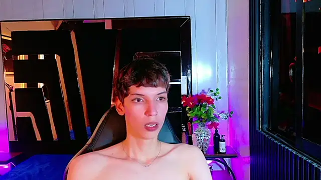Stefany PiInk online show from 8, 5, 2026