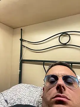 tonyboys19418 online show from 28, 3, 2026