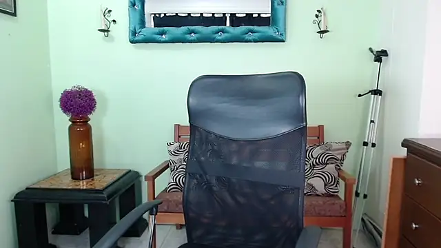 ChalonVera online show from 11, 4, 2026