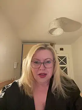 JanieLight53 online show from 22, 5, 2026