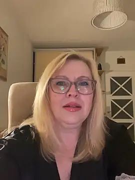 JanieLight53 online show from 18, 5, 2026