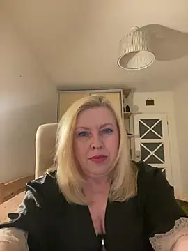 JanieLight53 online show from 15, 6, 2026
