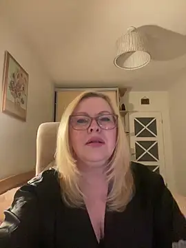 JanieLight53 online show from 19, 5, 2026