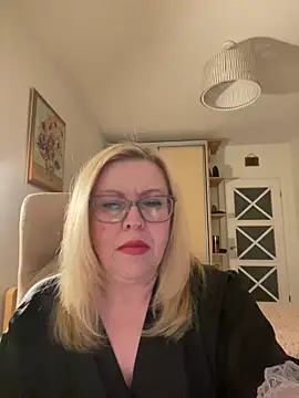 JanieLight53 online show from 17, 5, 2026