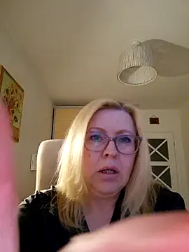 JanieLight53 online show from 12, 4, 2026