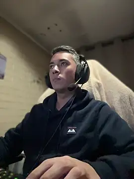 Cr1sXPorn online show from 19, 4, 2026