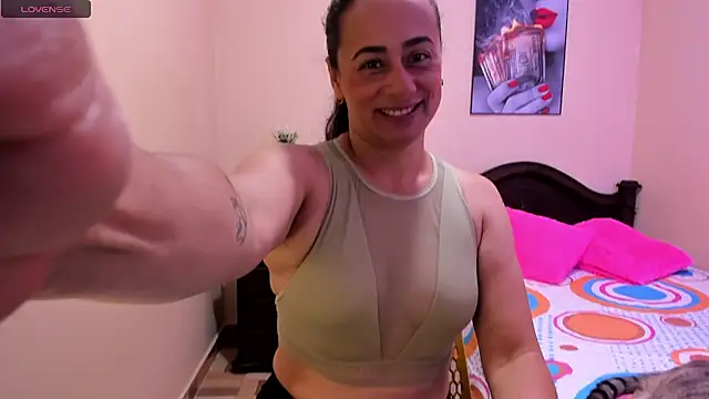 sara florez12 online show from 25, 5, 2026