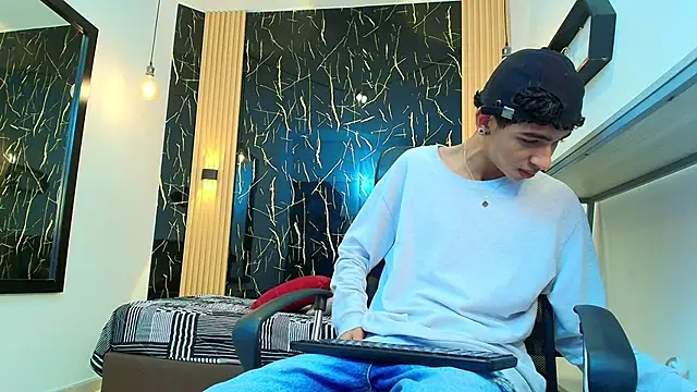 ValeriHot 1 online show from 18, 4, 2026