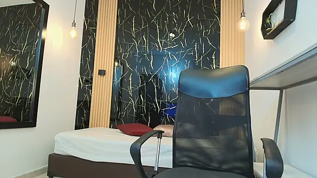 ValeriHot 1 online show from 19, 3, 2026